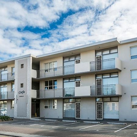 Glenelg Holiday Apartments - Corfu Adelaide Rom bilde