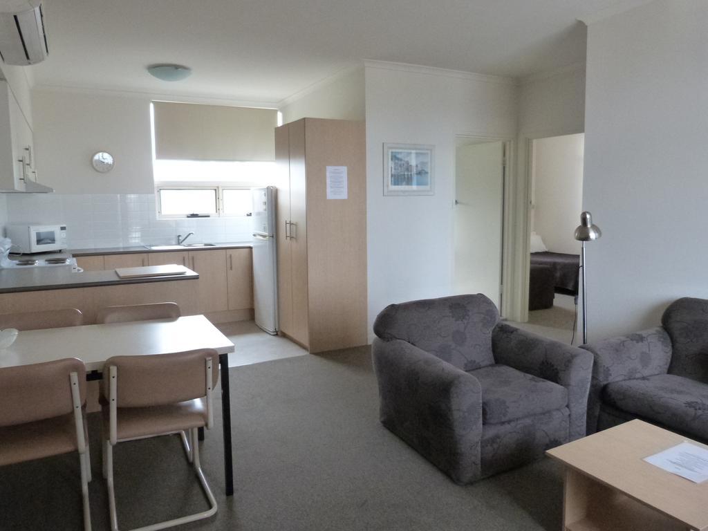 Glenelg Holiday Apartments - Corfu Adelaide Rom bilde